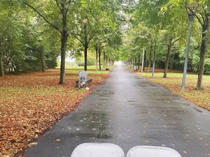 Assistante maternelle à Brétigny-sur-Orge – photo de l'allée du château de la Fontaine