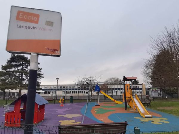 École Langevin Wallon à Brétigny-sur-Orge près de l’accueil assistante maternelle de Céline