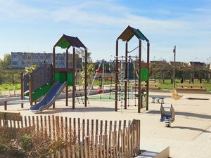 Assistante maternelle à Brétigny-sur-Orge – photo du parc Claudie Haigneré