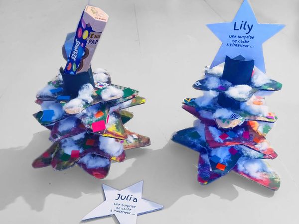 Sapin surprise fabriqué par les enfants à Brétigny-sur-Orge